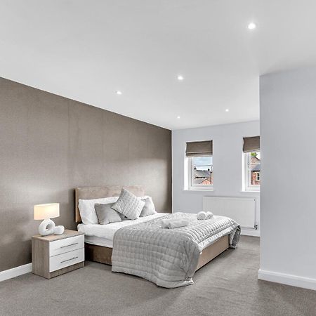 Brook Meadow House, 4 Bed House, Manchester Astley  Bagian luar foto